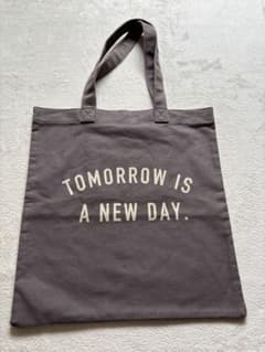 グレー トートバッグ TOMORROW IS A NEW DAYのサムネイル