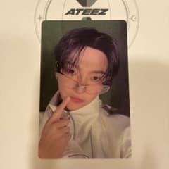 ATEEZ light stick ver.3 トレカ ホンジュン - メルカリ