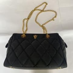 黒いキルティングショルダーバッグのサムネイル