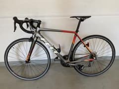 FELT カーボンロードバイクのサムネイル