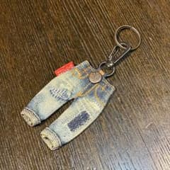 P様 デニムパンツ型キーホルダー 児島ジーンズのサムネイル