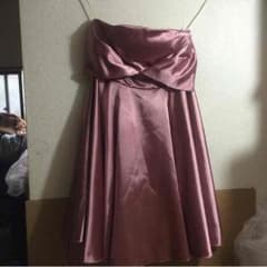 パーティードレスですのサムネイル