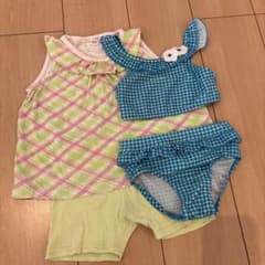 100センチ　combi mini のセパレート水着とおまけの夏服のサムネイル