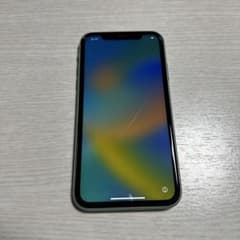 iPhone11 64㎇　画面割れあり　コメントなし購入歓迎のサムネイル