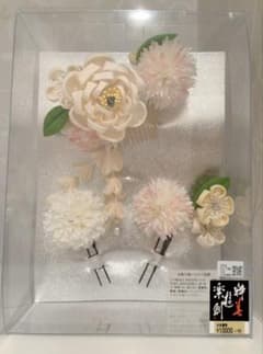 髪飾り 卒業式 成人式　結婚式のサムネイル