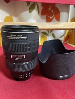 Nikon ED AF-S NIKKOR 28-70mm 1:2.8 Dのサムネイル