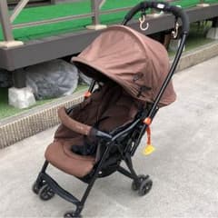 combi  ベビーカーのサムネイル