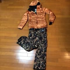 【大幅値引きしました】burtonオレンジジャケット&パンツコーデのサムネイル
