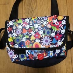 cune ショルダーバッグのサムネイル