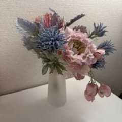 【美品】ガラス製花瓶　ホワイトのサムネイル