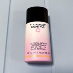 MAC ライトフルC + ティンティッドプライマーのサムネイル