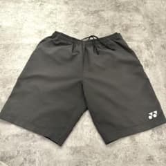 YONEX ブラック ハーフパンツのサムネイル