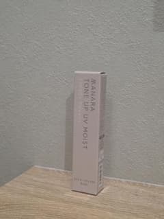 【新品未使用】MANARA トーンアップUVモイスト SPF50+のサムネイル