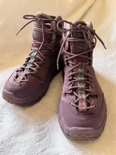 HOKA ONE ONE Bodega TOR ULTRA HI ホカオネオネ