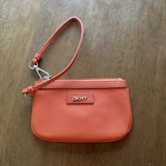 DKNY ポーチウォレットのサムネイル