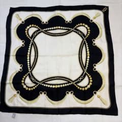 must de Cartier スカーフ ブラック ゴールド　カルティエのサムネイル