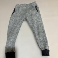 グレー スウェットパンツ　120センチのサムネイル