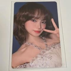 LESSERAFIM「DIFFERENT」名古屋 会場限定 トレカ チェウォン - メルカリ