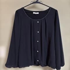 PROPORTION BODY DRESSING ビジューボタン ブラウスのサムネイル