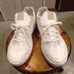 美品　ON THE ROGER Centre Court ホワイトスニーカーのサムネイル