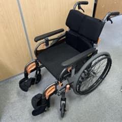 車いす 自走式 アクトモア シュシュ C2622 2020年製 車いす 自走式 アクトモア シュシュ C2622 2020年製 - メルカリ