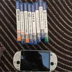 PSvita本体＋ソフト8本のサムネイル
