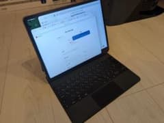 iPad Pro 12.9 第6世代 M2 1TB 純正Magic KB付 - メルカリ