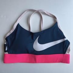 NIKEスポーツブラのサムネイル