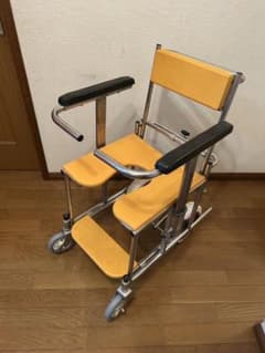 カワムラサイクル　シャワーキャリー 入浴用車椅子 オレンジ色 軽量アルミのサムネイル