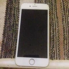 iPhone6 au 64GB 本体 ゴールドのサムネイル