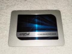 2.5インチ SATA 内蔵型SSD Crucial MX500 1000GBのサムネイル