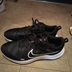 ナイキNIKE DOWNSHIFTERダウンシフター12☆ 27.5のサムネイル