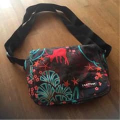 EASTPAKショルダーのサムネイル