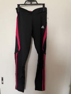 adidasのウエア下のサムネイル