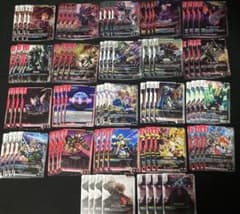た*む様 ガンダムカード　MF モビルファイター　デッキパーツ4コンセット ガンダムカードゲーム 赤白モビルファイター デッキパーツ 4コン GD05