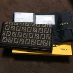 財布 フェンディのサムネイル