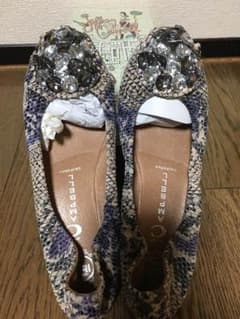 ヘビ柄パンプスのサムネイル