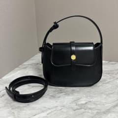 韓国 購入 2WAY ショルダーバッグ ブラック ゴールド金具 ハンドバッグのサムネイル
