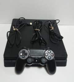 PlayStation®4 ジェット・ブラック 500GB CUH-2100Aのサムネイル