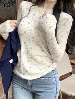 長袖シャツ クリーム色 小花柄 春秋夏用のサムネイル