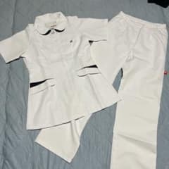 医療　介護　le coq sportif ナース服 上下セットのサムネイル