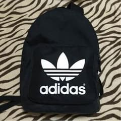 adidas リュック 黒白のサムネイル