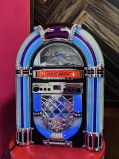 レトロジュークボックスラジオ付き CDプレーヤー （ジャンク） ジュークボックス CDプレーヤー ラジオ アメリカン雑貨 ダイナー
