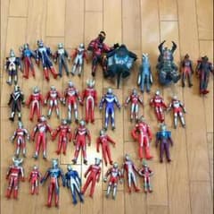 ☆★☆★様専用 ウルトラマン フィギュア  ソフビ まとめ売り！35体のサムネイル