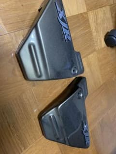 xjr400サイドカバーのサムネイル