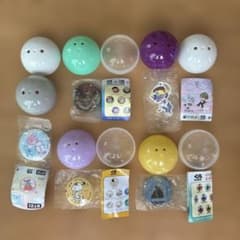 くら寿司 ガチャガチャ 缶バッジ キーホルダー まとめ売りのサムネイル