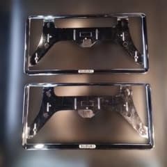 SUZUKI 純正ナンバーフレームのサムネイル