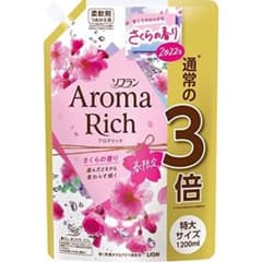 ライオン ソフラン アロマリッチ さくらの香り つめかえ用 特大 1200mlのサムネイル