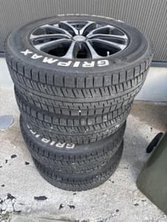 GRIPMAX スタッドレスタイヤ 205/65R16 ホイール4本セットのサムネイル