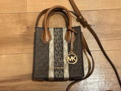 MICHAEL KORS ショルダーバッグ　ブラウンのサムネイル